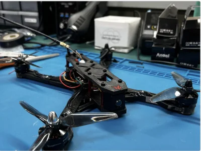 FPV racing drone build